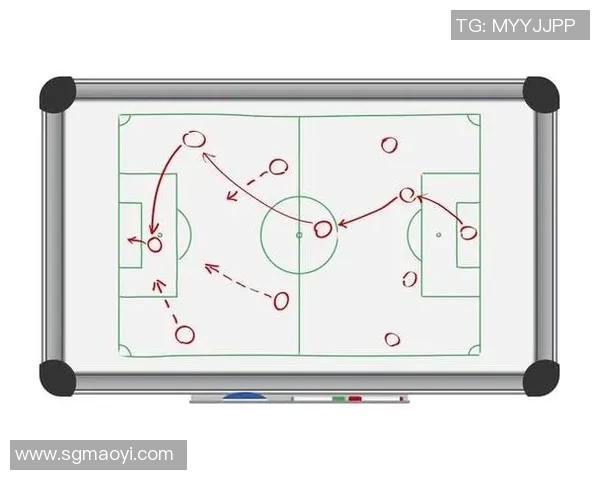 重庆足球队防守解析:战术布局与球员表现的深度剖析 重庆足球队防守解析:战术布局与球员表现的深度剖析