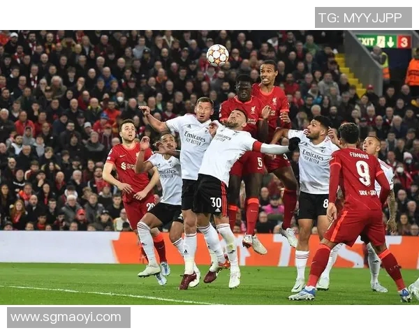 利物浦与曼城巅峰对决赛前全面分析及战术展望 利物浦与曼城巅峰对决赛前全面分析及战术展望