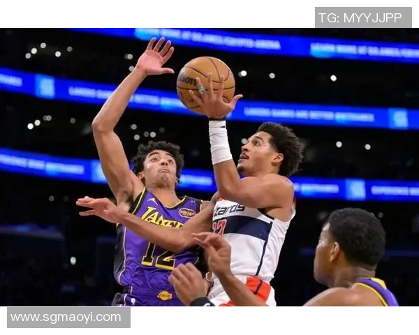 湖人对阵奇才的比赛前瞻与胜负预测分析及关键球员表现展望